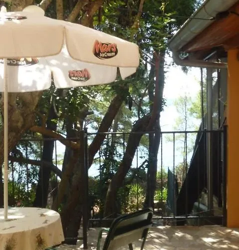 Mira * Jelsa (Hvar)